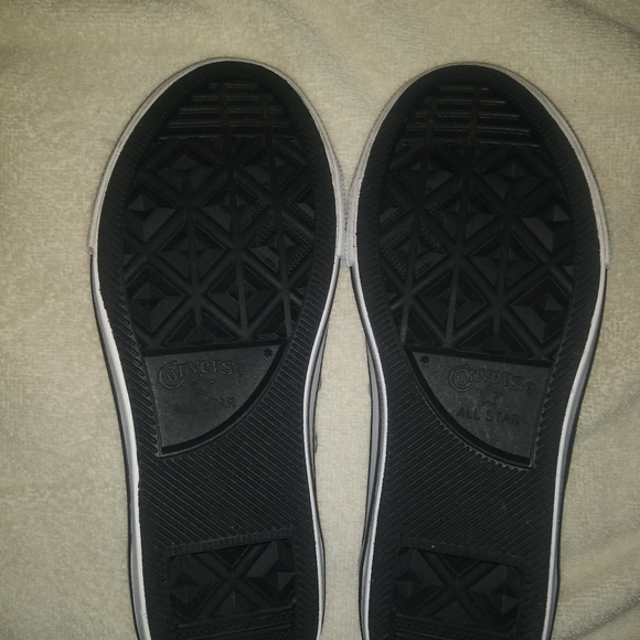 Converse | CTAS Tropical Print Low Top Sneakers - Picture 8 of 8